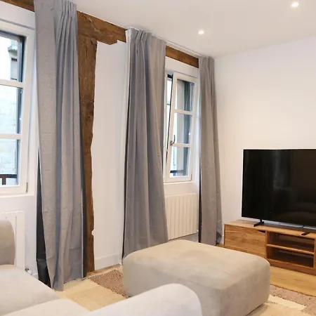 Piso De 3 Frente A La Catedral דירה בילבאו