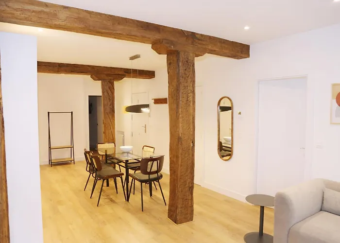 Piso De 3 Frente A La Catedral * Μπιλμπάο