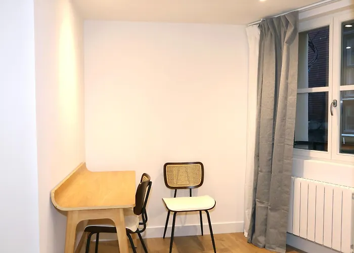 Piso De 3 Frente A La Catedral * Μπιλμπάο