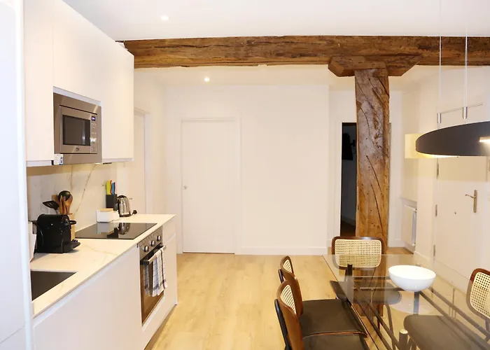 Piso De 3 Frente A La Catedral Μπιλμπάο