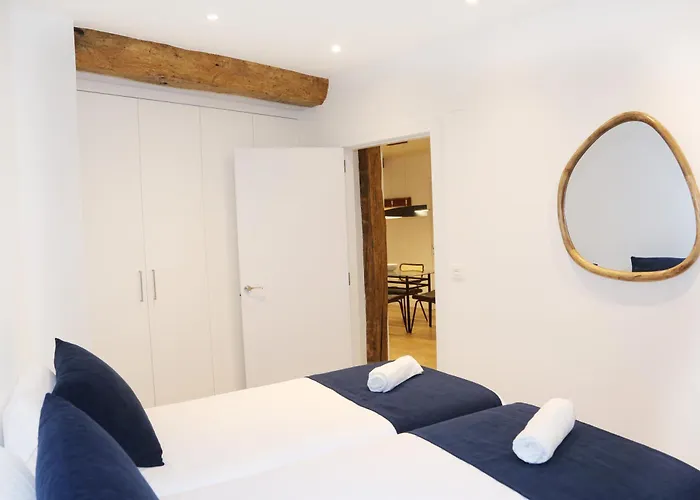 Διαμέρισμα Piso De 3 Frente A La Catedral *