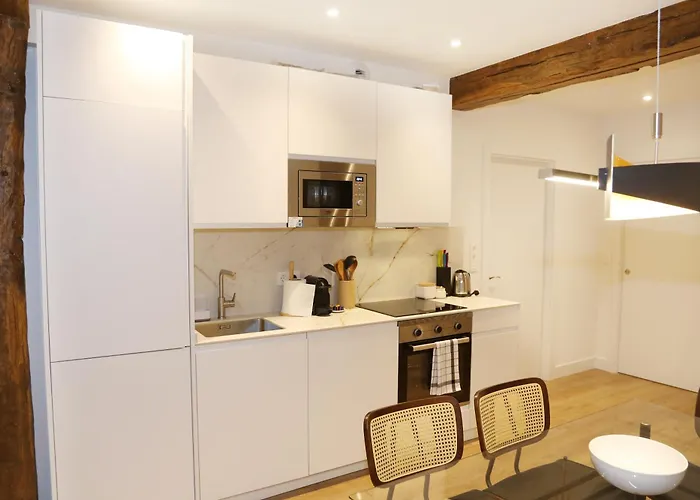 Διαμέρισμα Piso De 3 Frente A La Catedral *