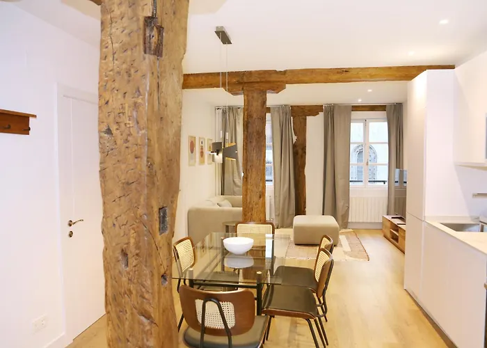 Piso De 3 Frente A La Catedral * Μπιλμπάο