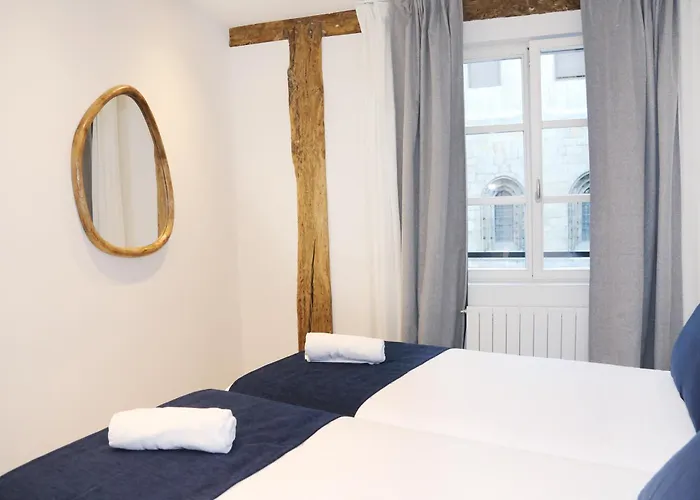 Piso De 3 Frente A La Catedral Διαμέρισμα *