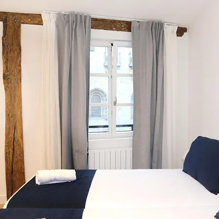 Piso De 3 Frente A La Catedral Apartamento