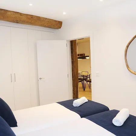 Apartamento Piso De 3 Frente A La Catedral *