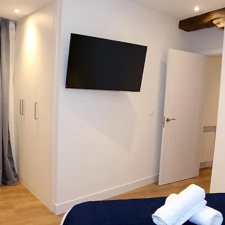 Apartamento Piso De 3 Frente A La Catedral *