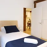 Piso De 3 Frente A La Catedral * Bilbao